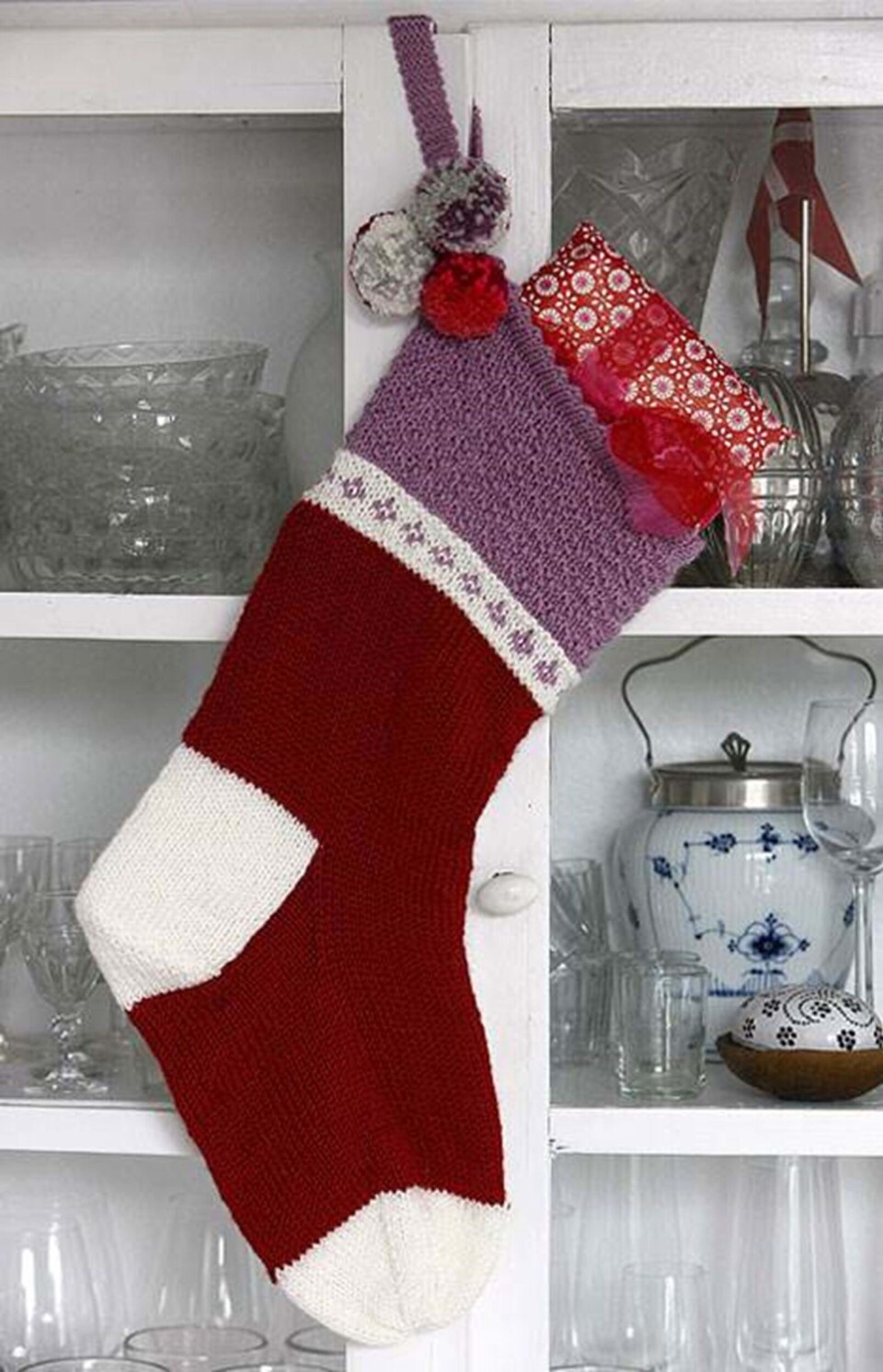 Strik selv: Julestrømper med pomponer fra Hendes Verden