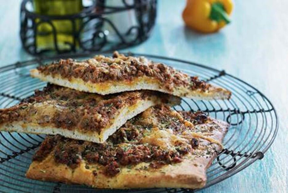 Pizza med hakket kød