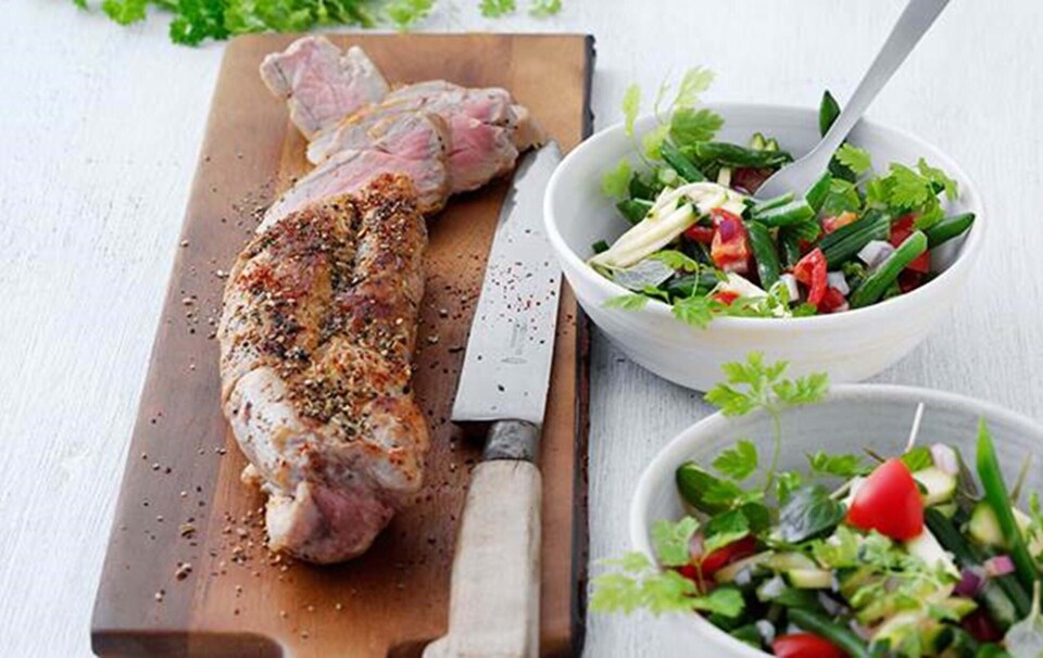 Mørbrad & courgettesalat