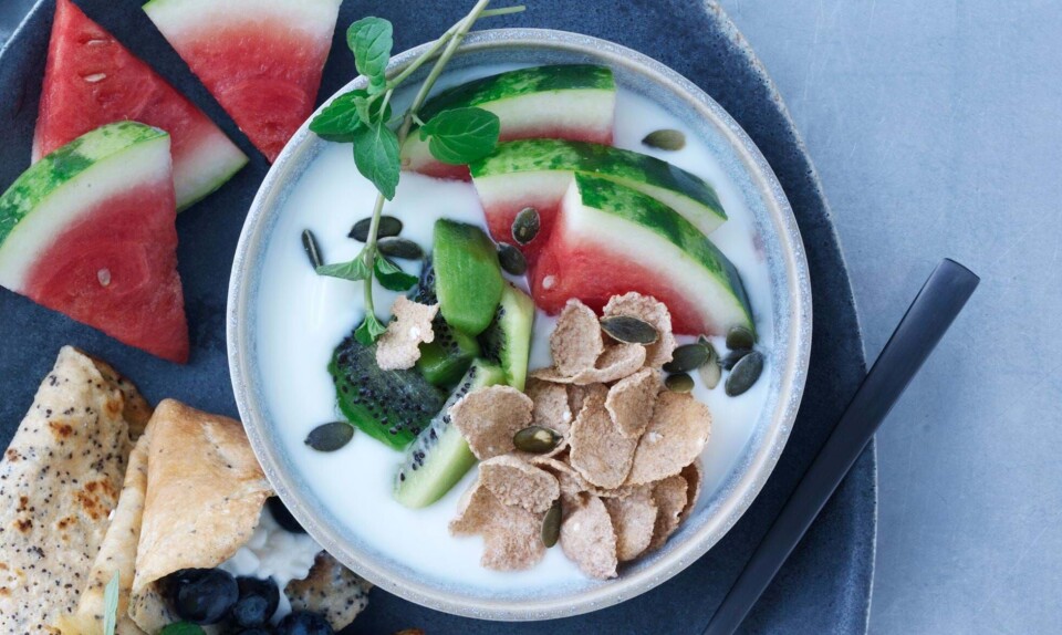 Yoghurtbowl med vandmelon og kiwi