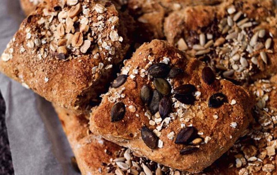 Bag et Brydebrød med rug