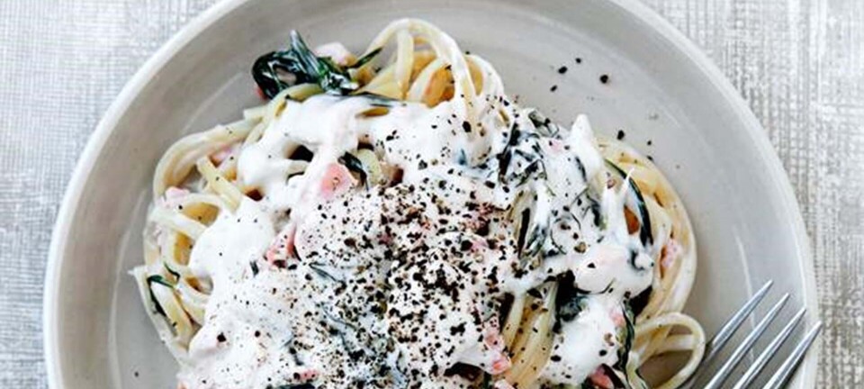 Fettucine med cremet laks- og estragonsauce