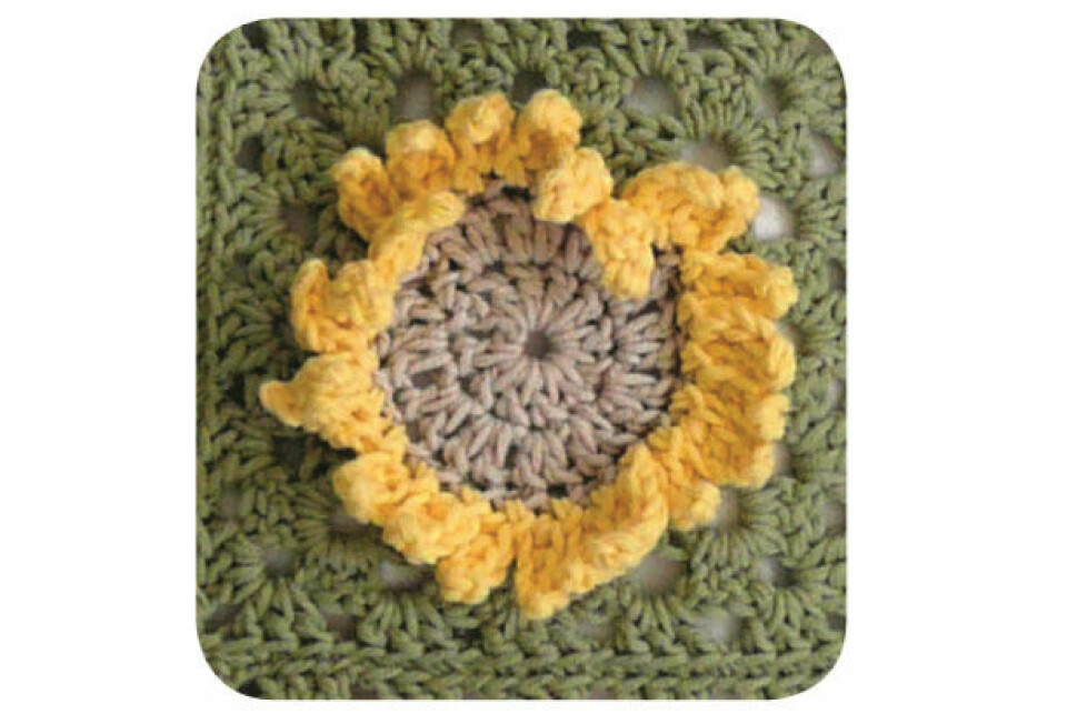 Sunflower - hæklet taske i oldemorfirkanter.
