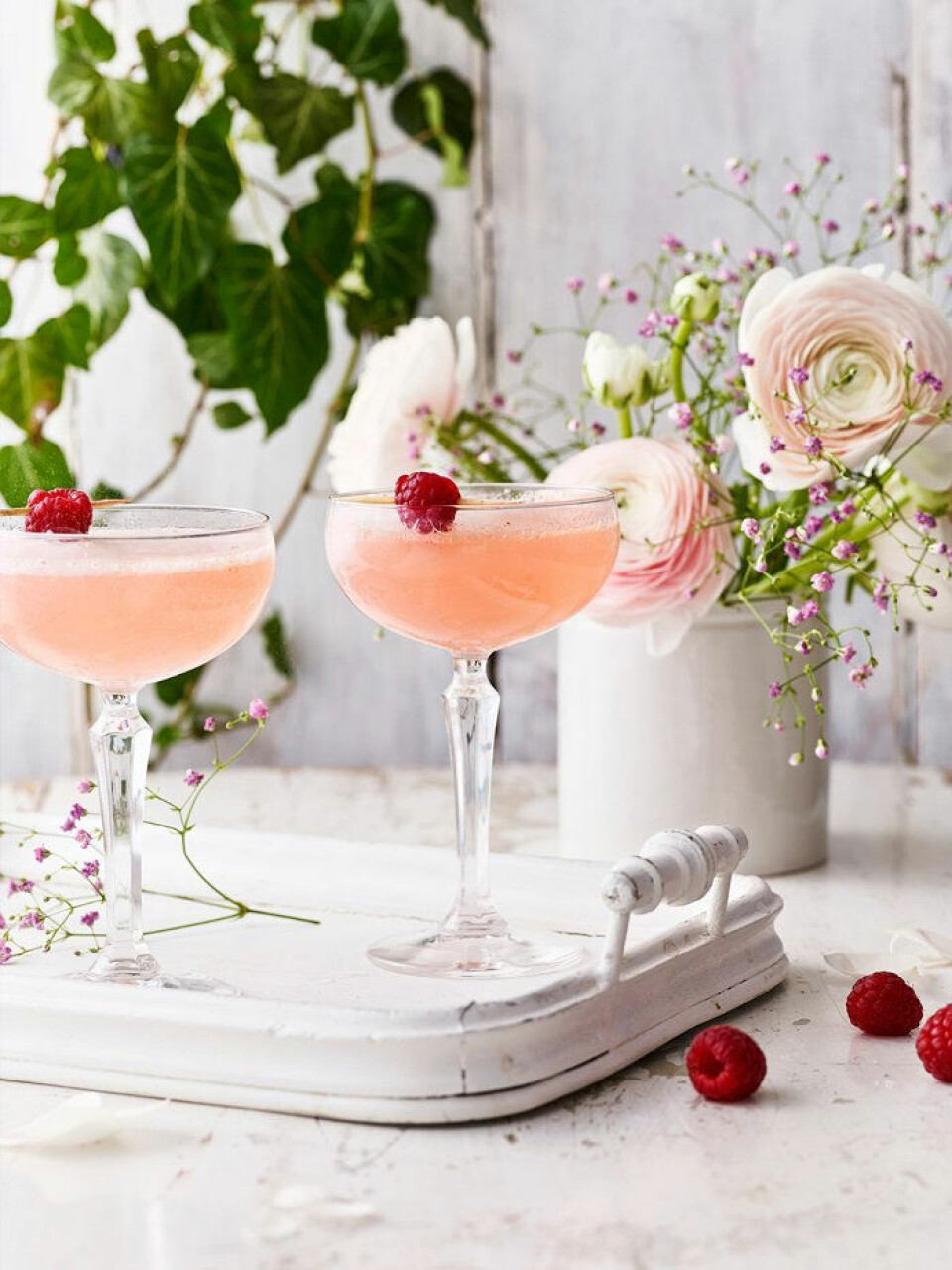 Sparkling margarita: Sådan laver du en margarita med hindbær & prosecco