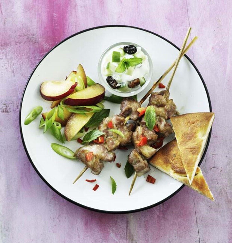 Mørbradspyd med raita