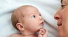 Derfor foretrækker babyer lyse stemmer
