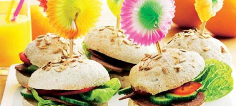 Frokostboller af koldhævet dej