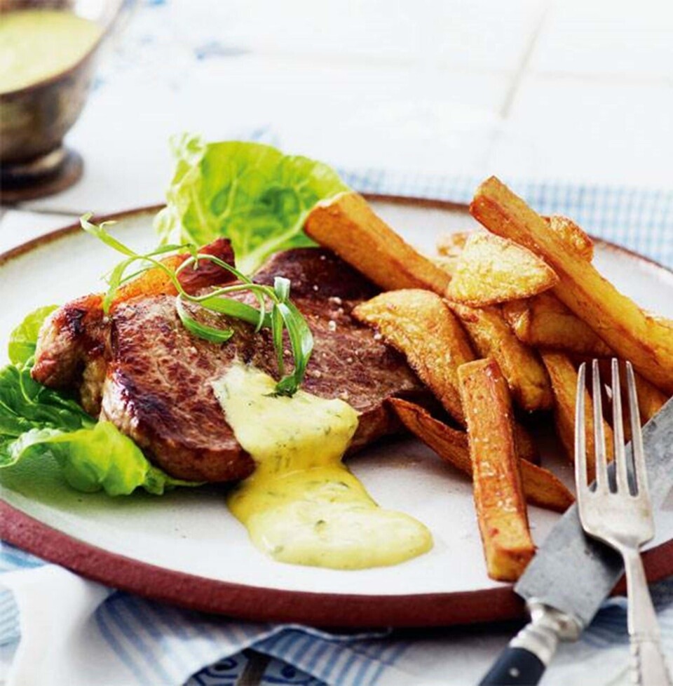 Bøf bearnaise og byens bedste fritter opskrift - Hendes Verden - ALT.dk
