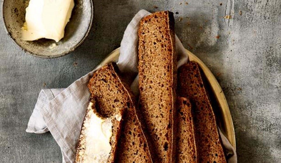 Opskrift på lakridsrugbrød