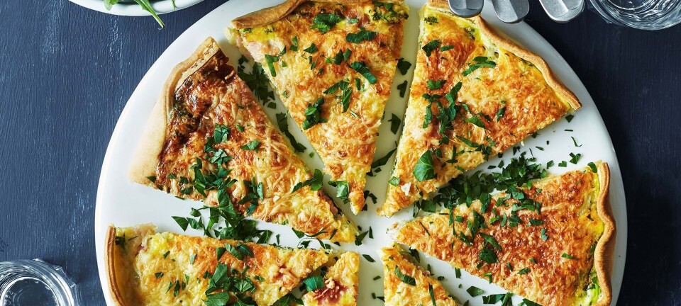 Quiche - Tærte med skinke og grøn salat