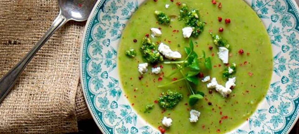 Grøn suppe med pesto