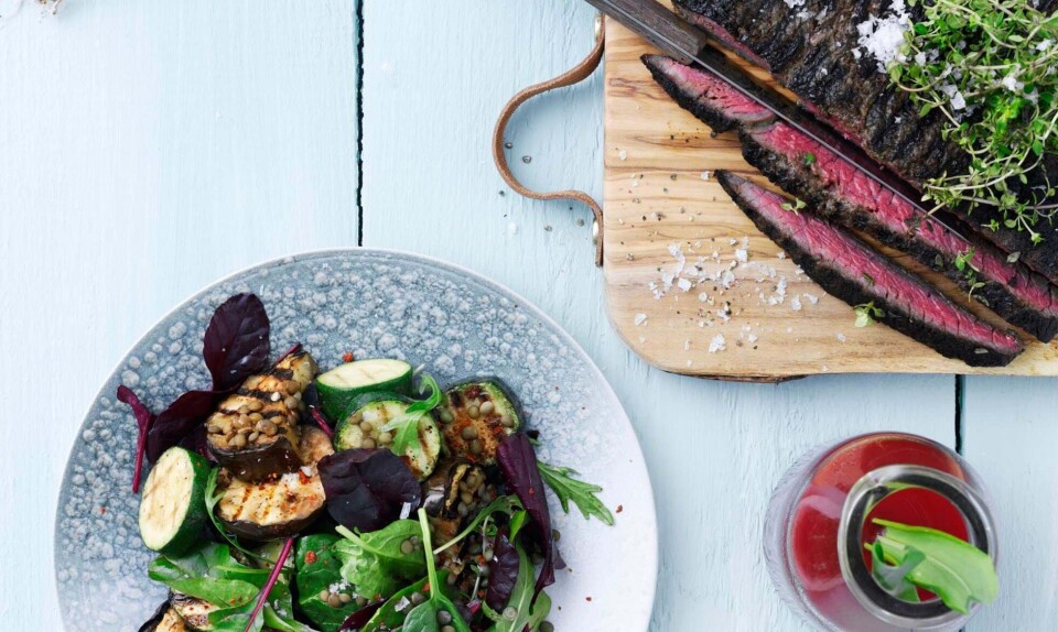 Flankesteak med timian og auberginesalat