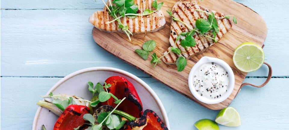 Grillet tun med fennikel og wasabi-ærtedip