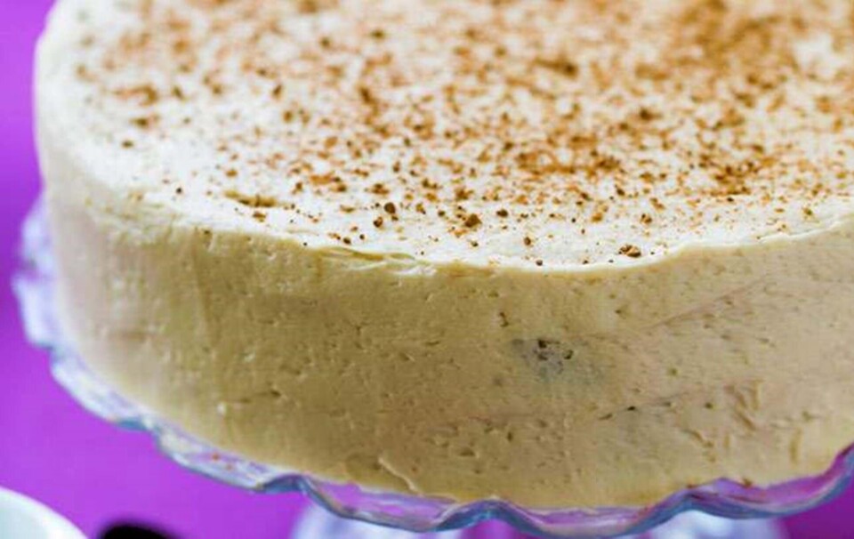 Valnøddekage med mokka-smørcreme