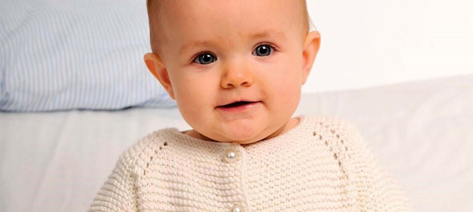 Strikkeopskrifter: Cardigan og tĂŠppe til baby