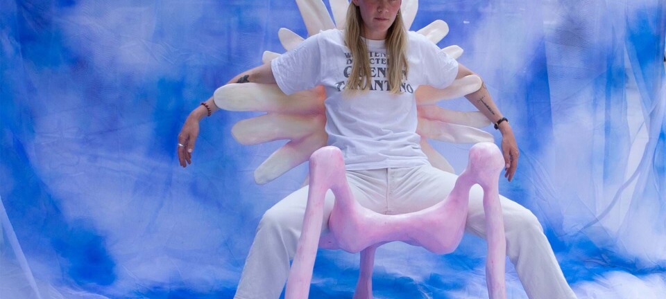 Anna Aagaard Jensen har designet en stol, der skal vise kvinder, at man gerne må tage sin plads