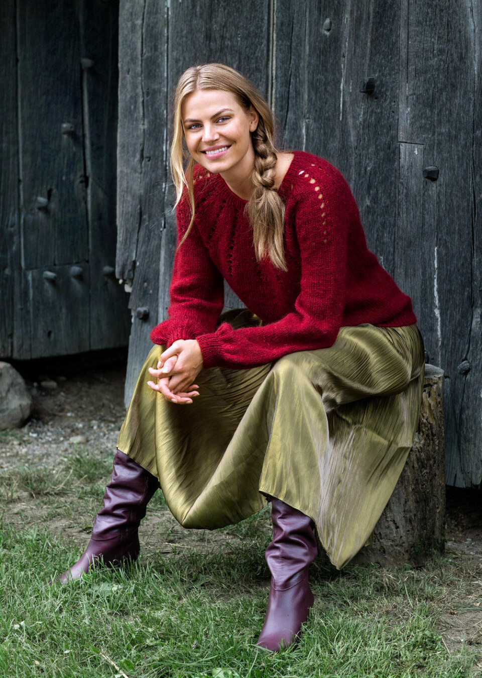 Bluse med hulrækker på bærestykke