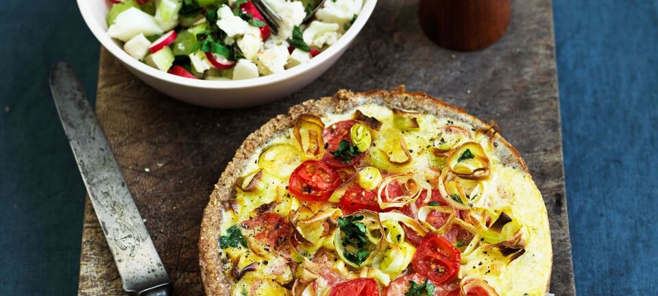 Antiinflammatorisk kost: Tomattærte med blomkålssalat