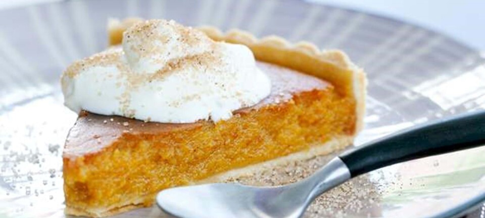 Pumpkin pie med ahorn-flødeskum