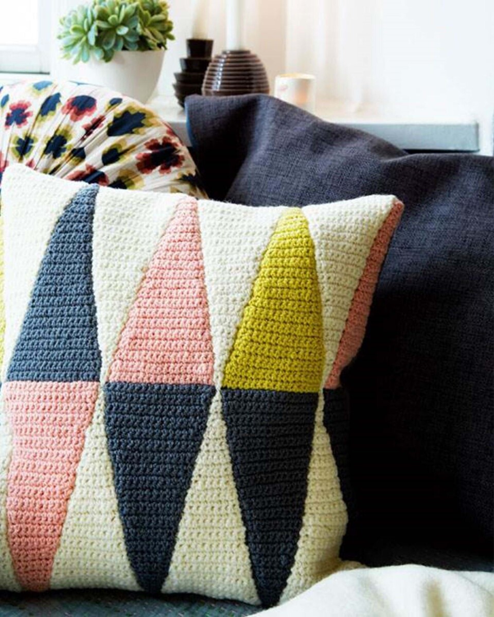 Hækl selv: Pude med trekantmønster