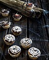 Halloweenkager: Edderkoppe-cupcakes