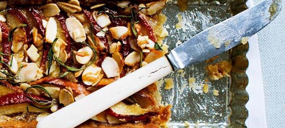 Æble-karamel-tærte med rosmarin