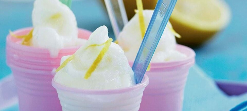 Frisk hjemmelavet citronsorbet
