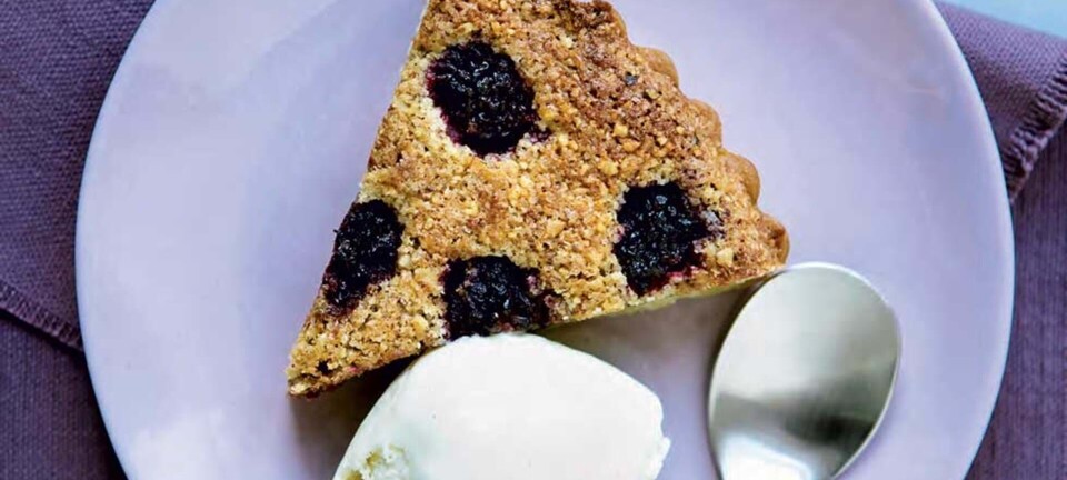 Sådan laver du frangipane: Brombær-frangipane med chokolade
