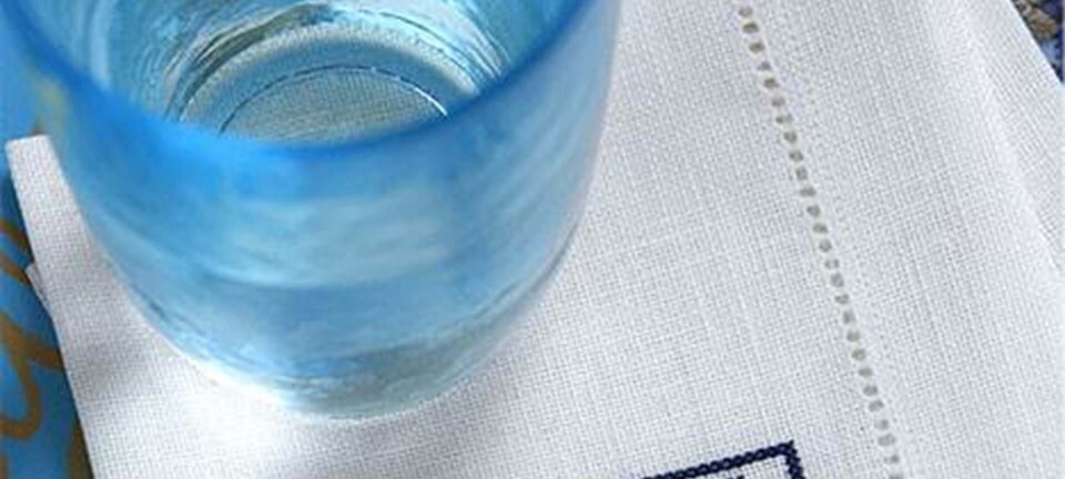 Sødt broderi: Kærestefolk - hånd i hånd