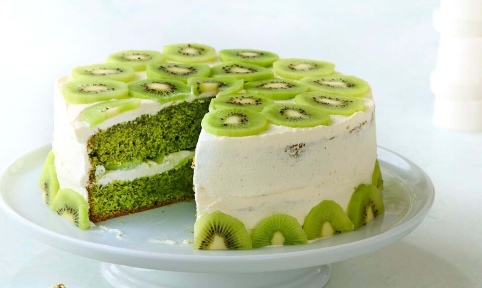 Grøn kage med kiwi