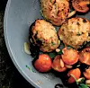 Tunfrikadeller med frisk tomatsovs