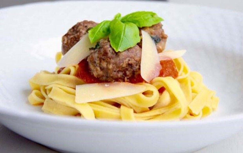 Pasta med kødboller og tomatsovs fra Hjemmet