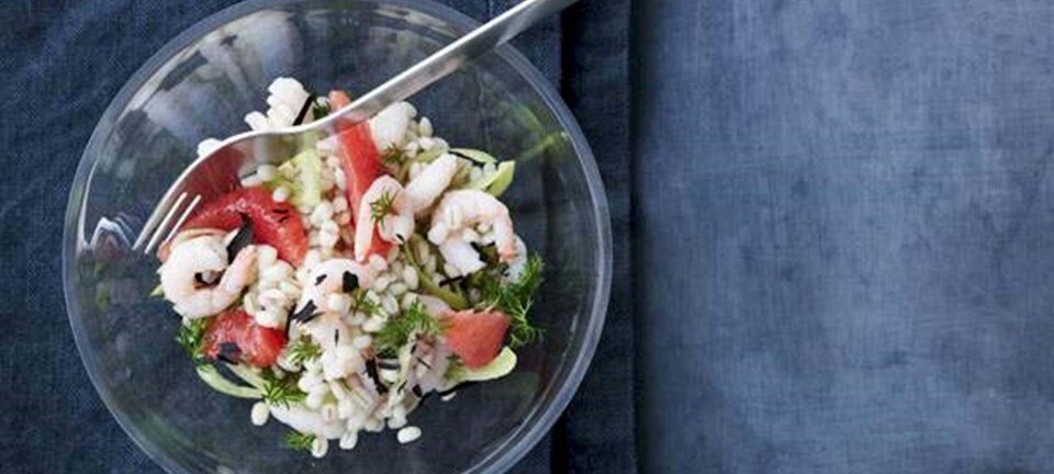 Perlebyg med rejer, porrer, pink grape og dild