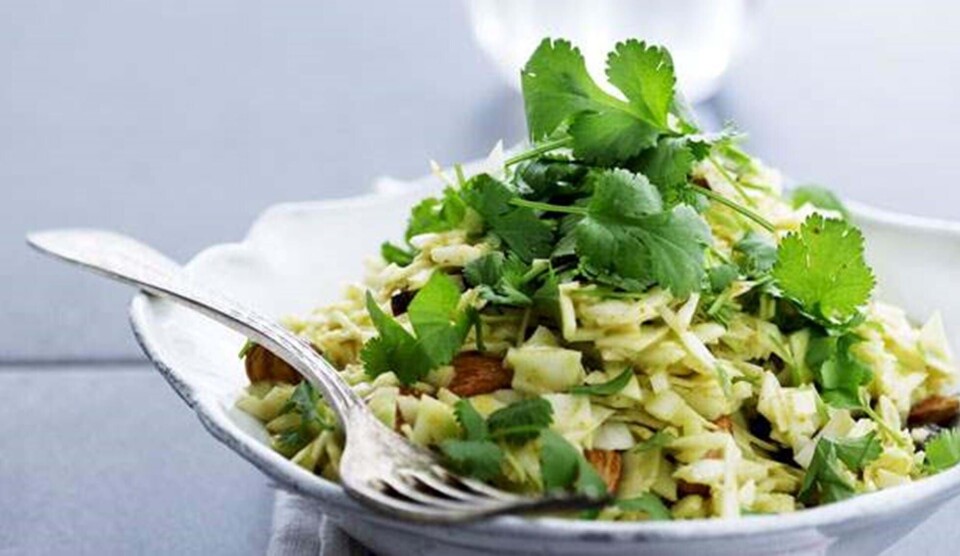 Opskrift på hvidkålssalat med karrydressing