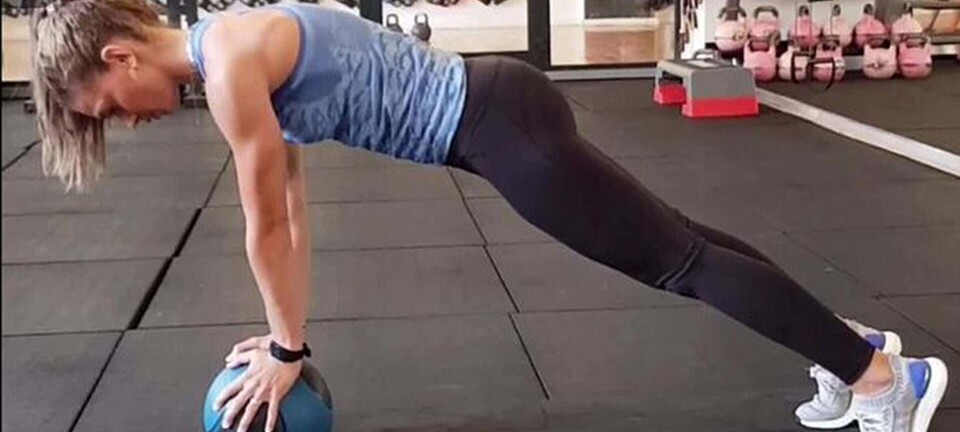 Video: 3 øvelser til smuk og stærk mave