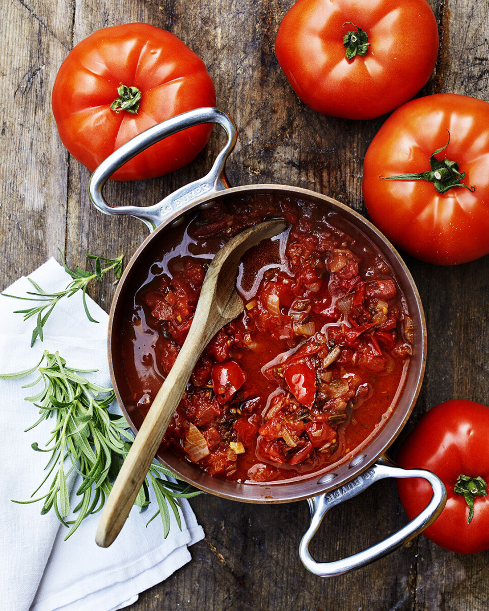 Hurtig tomatsovs - lavet på 10 minutter
