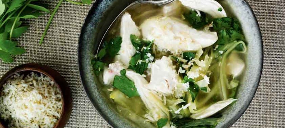Hvidkålssuppe med kylling