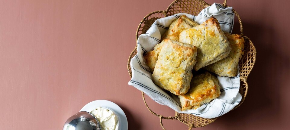 Lækre æblescones med kanel og kardemomme