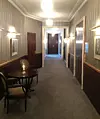 Følg modeteamet bagom kameraet op serien fra Hotel D’Angleterre