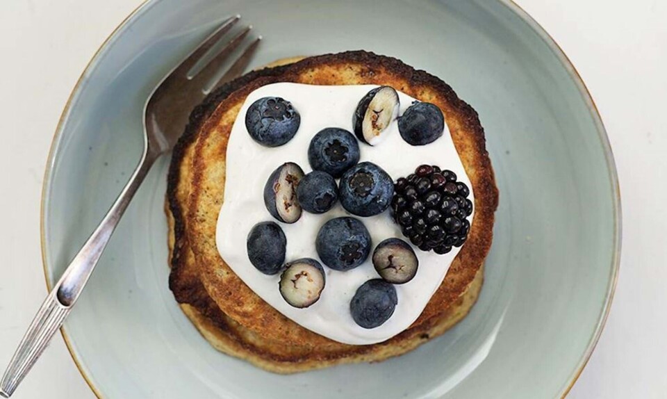 Slankende morgenmad: Pandekager med skyr & bær