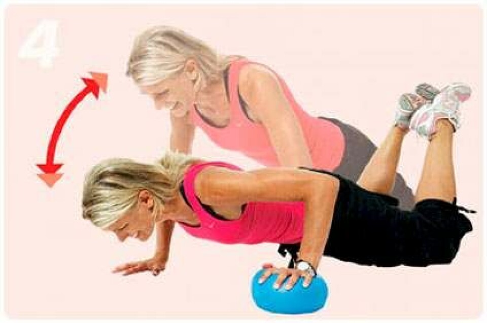 Se 8 øvelser med push-up effekt for brysterne