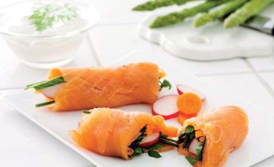 Lakseruller med urter og citrondressing