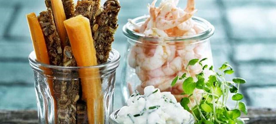 Grønlandske rejer med hvidløgsmayo og rugbrødscroutoner