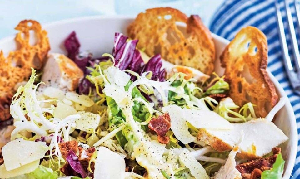 Cæsarsalat med kylling Cæsarsalat med kylling