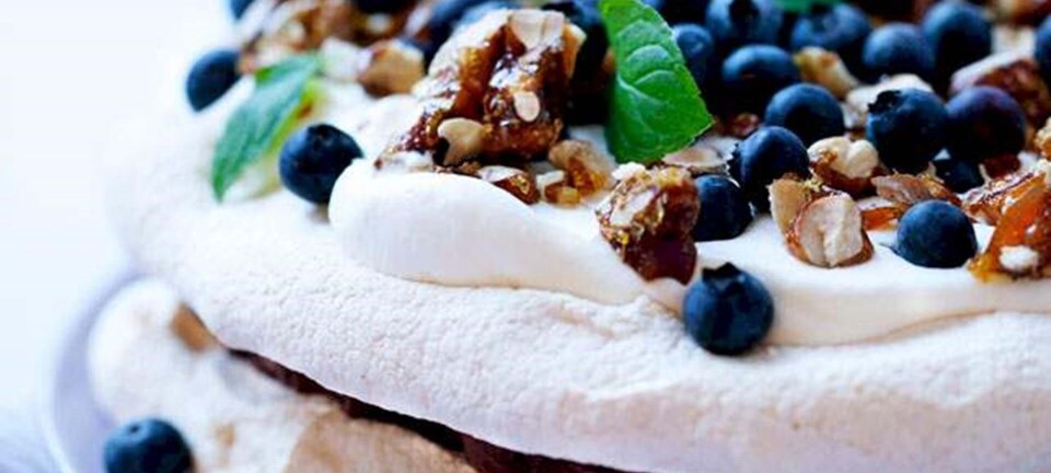 Marengskage med chokoladecreme