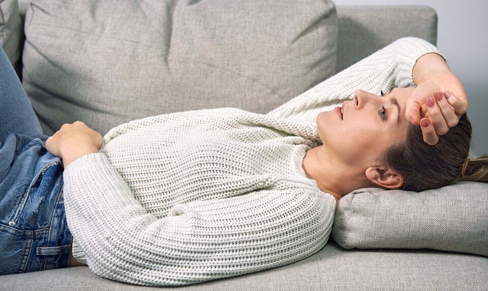 Kvinde på sofa