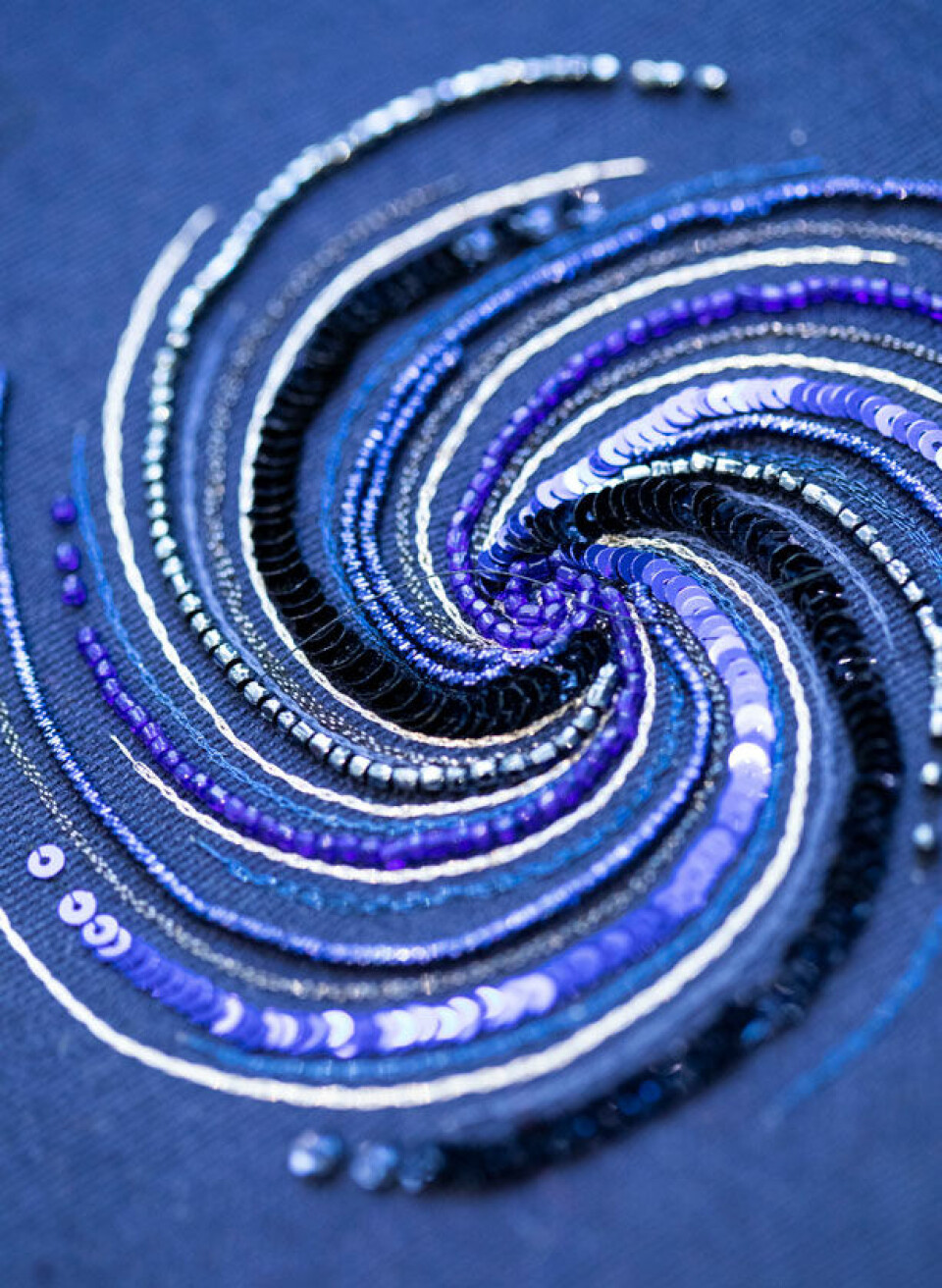 Smukt broderi.