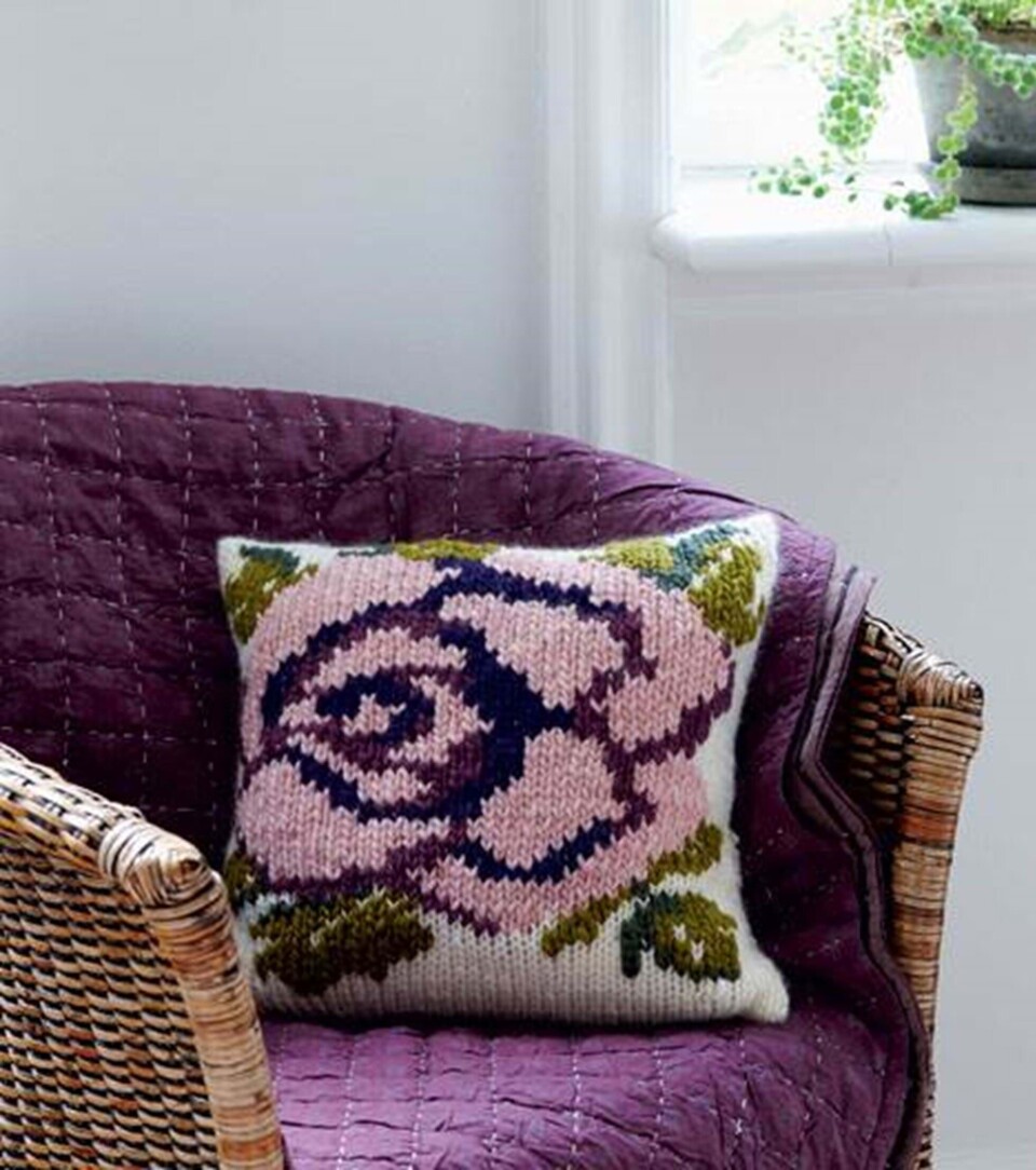 Strik selv: Pude med rosenbroderi