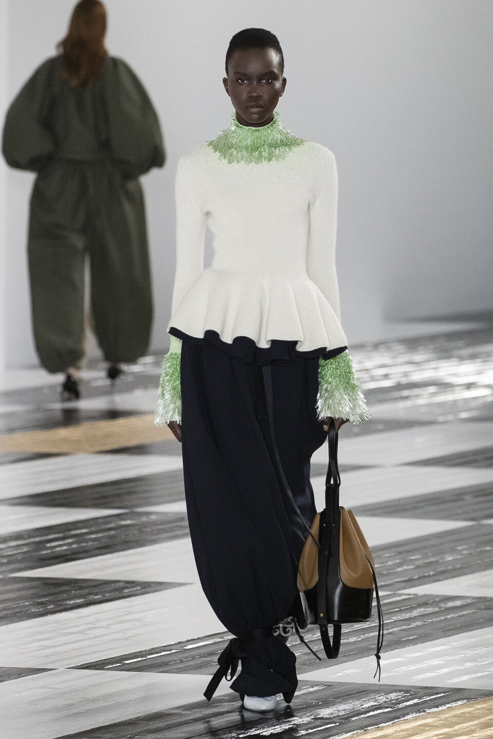 Loewe_FW2021_Look_37.jpg.jpg