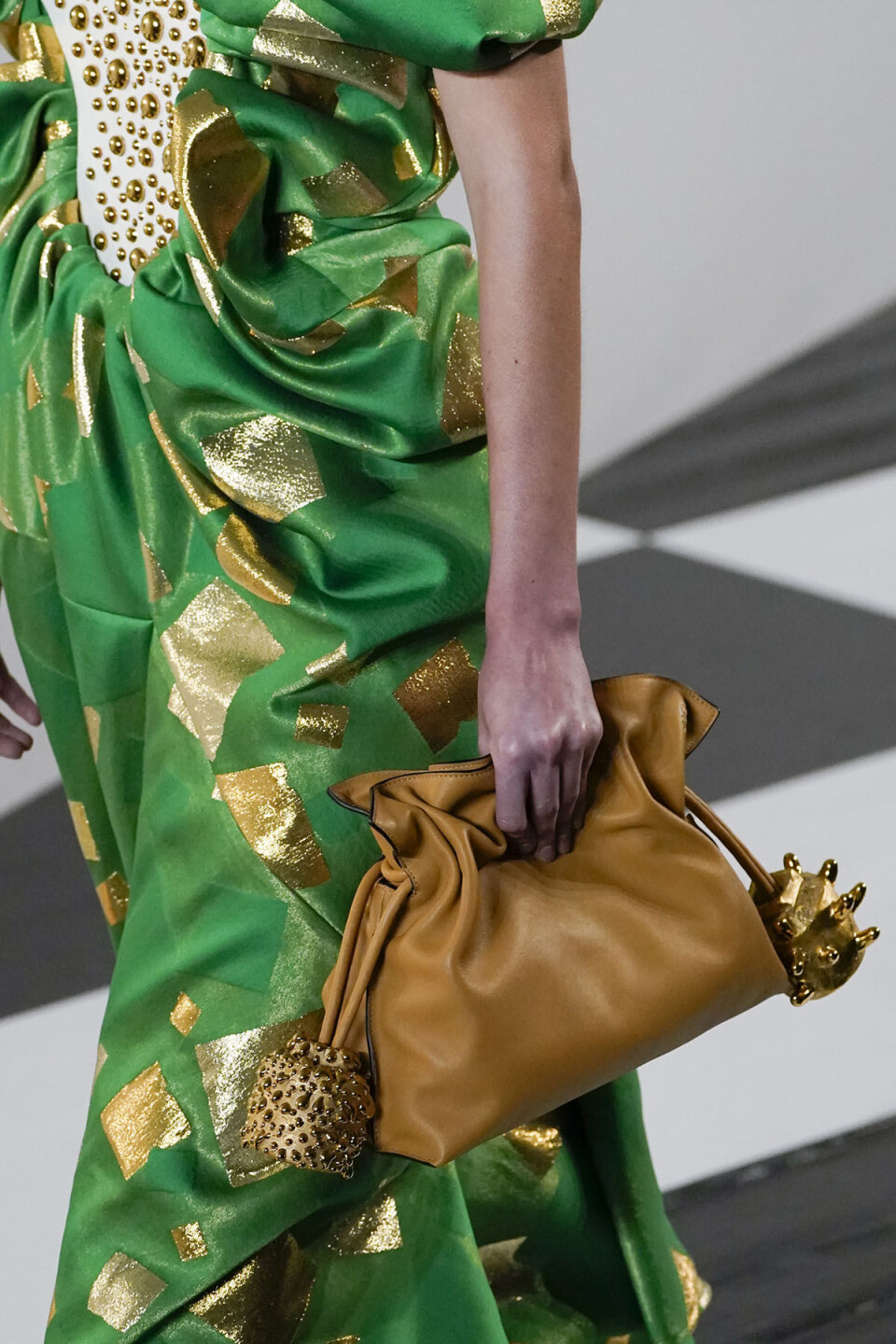 Loewe2.jpg